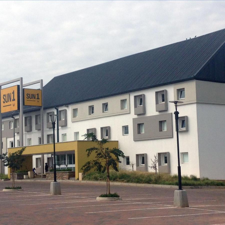Sun1 Witbank Hotel Buitenkant foto